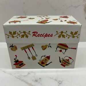 Vintage Ohio Art Recipe Box ‘Americana’ Design 
Red and Gold Kitchen Accents
